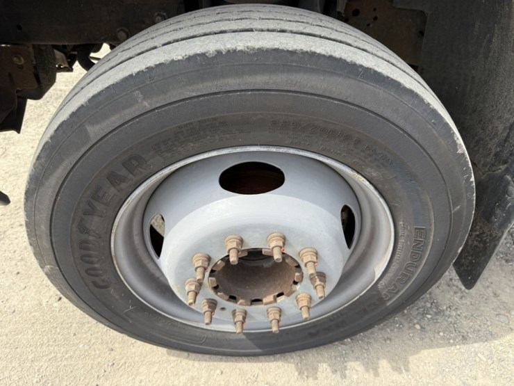 2006-ford-f450-image-15