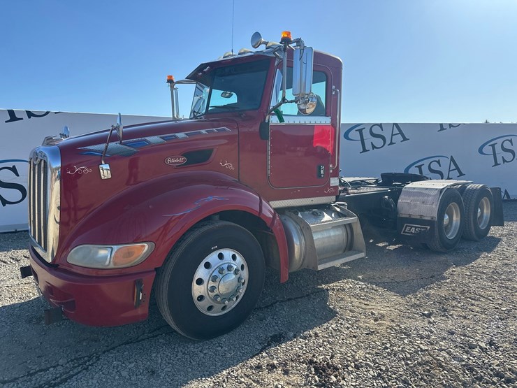 2008-peterbilt-386-image-1