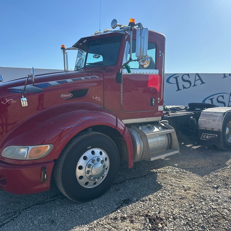 2008 PETERBILT 386