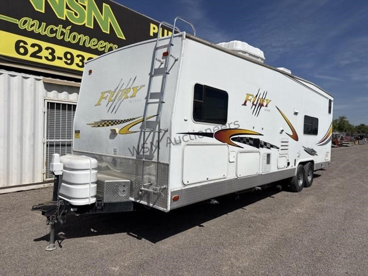 2005-thor-fury-toy-hauler-image-2