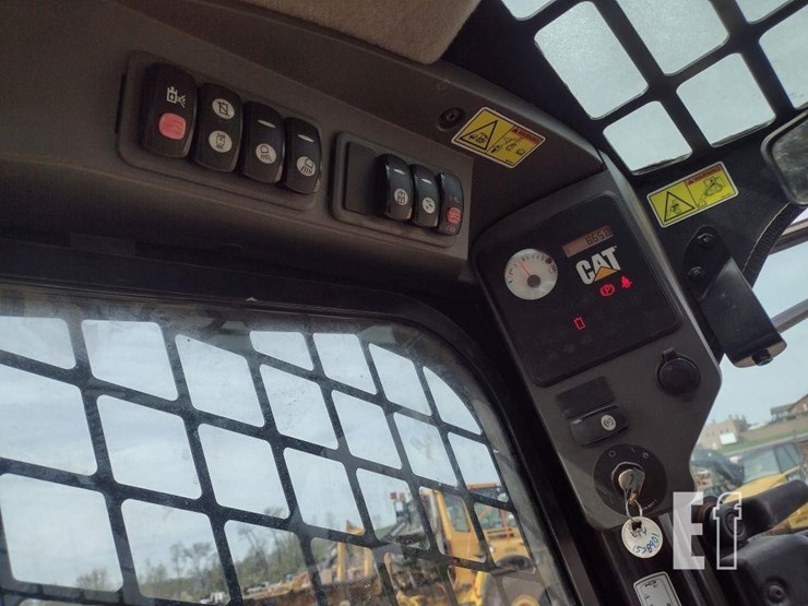 2011-caterpillar-256c-image-7