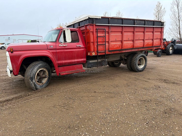 ford-f700-image-2