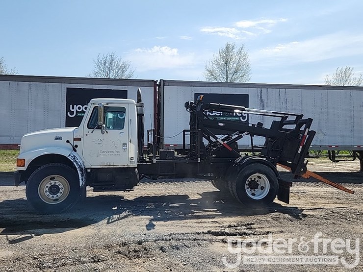 2002-international-4900-image-2