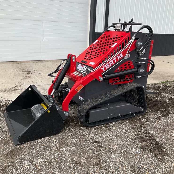 #1004 • Unused AGT YSRT14 Mini Skid Steer* - Middlebury, IN