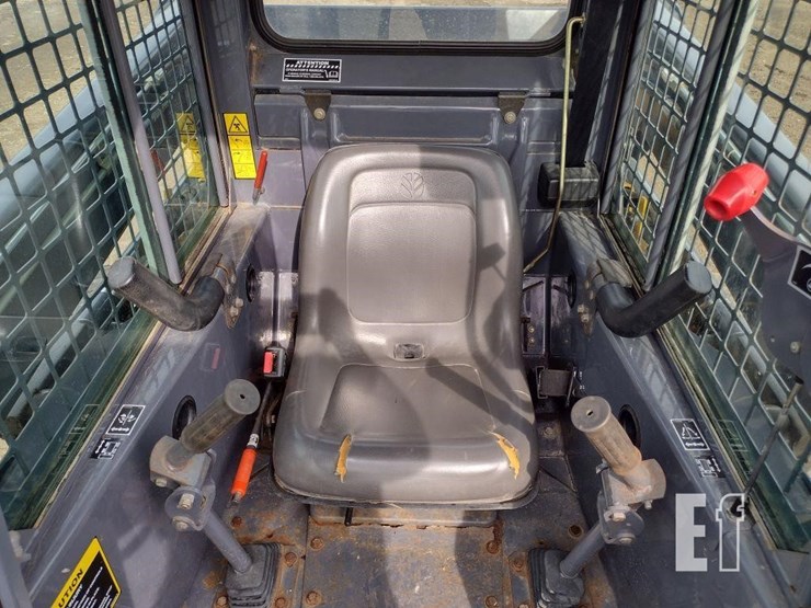 2001-new-holland-ls170-image-9