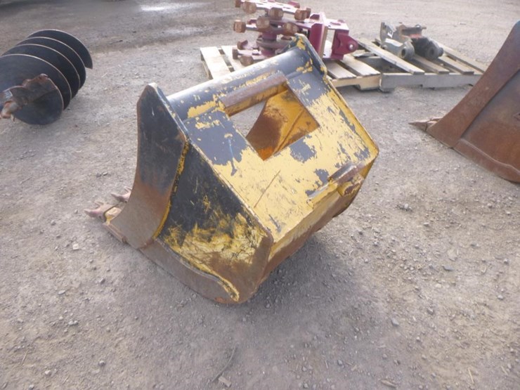 24"-excavator-bucket-w/teeth-image-4