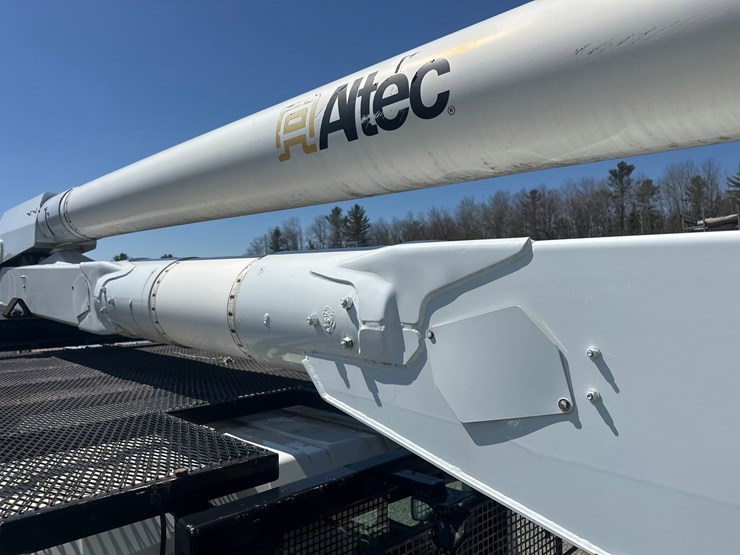 2009-international-durastar-4300-image-32