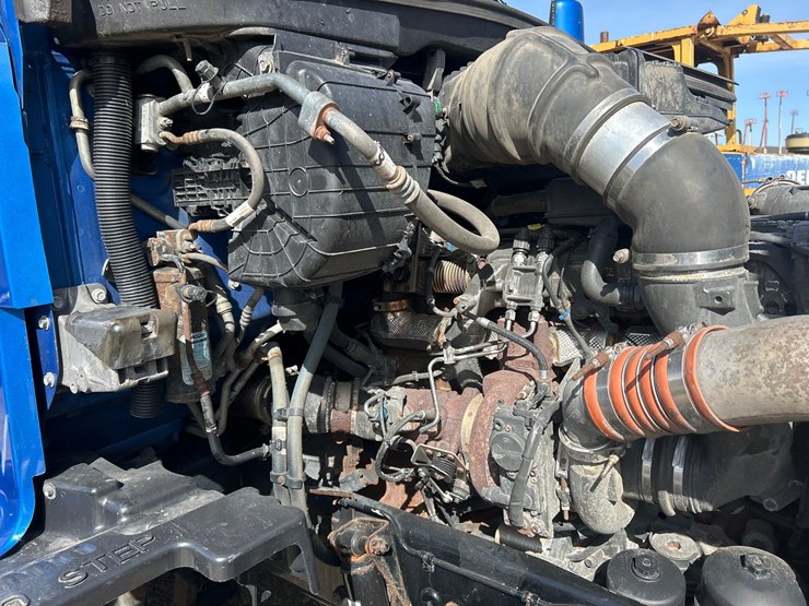 2018-kenworth-t680-image-48