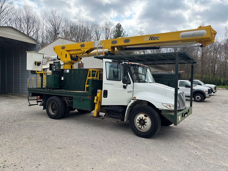 2005-international-durastar-4300-image-15