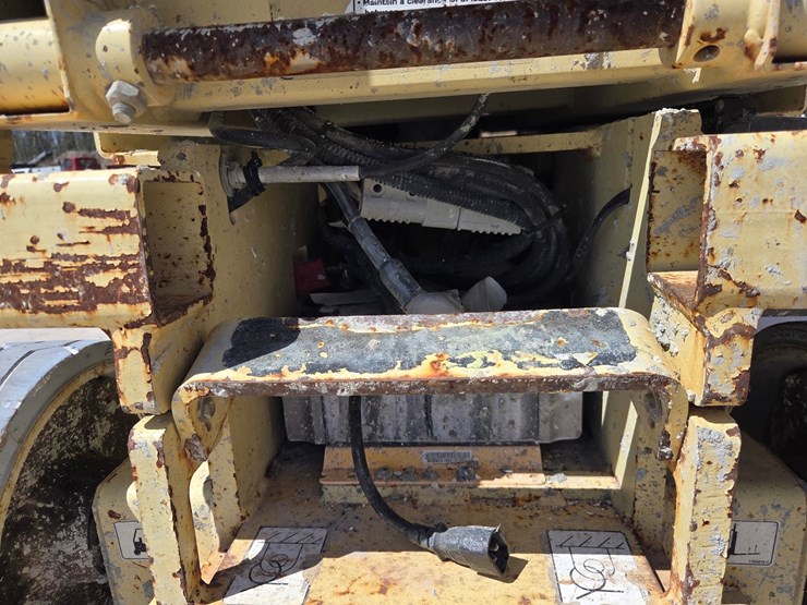 2017-jlg-1930es-image-18