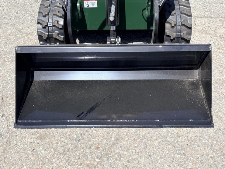 2026-zjg-zj-380-skid-steer-loader-image-5