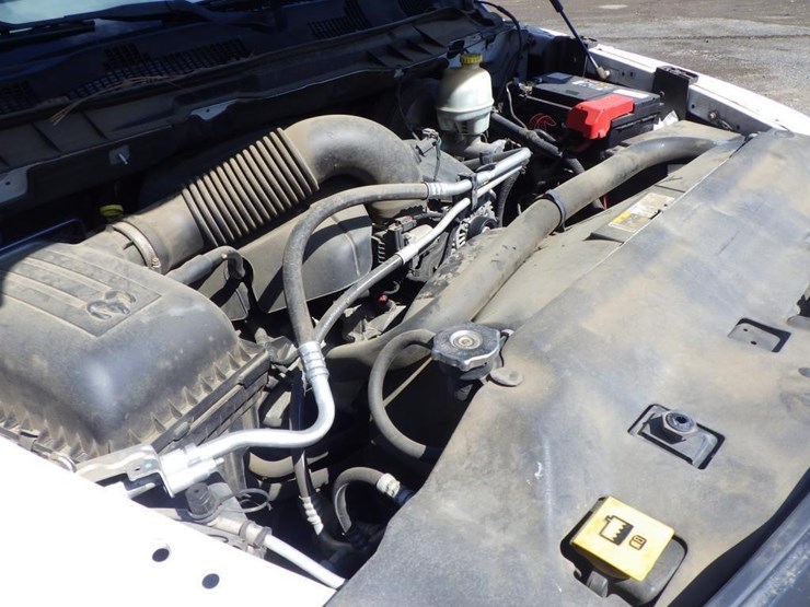 2014-dodge-1500-image-11