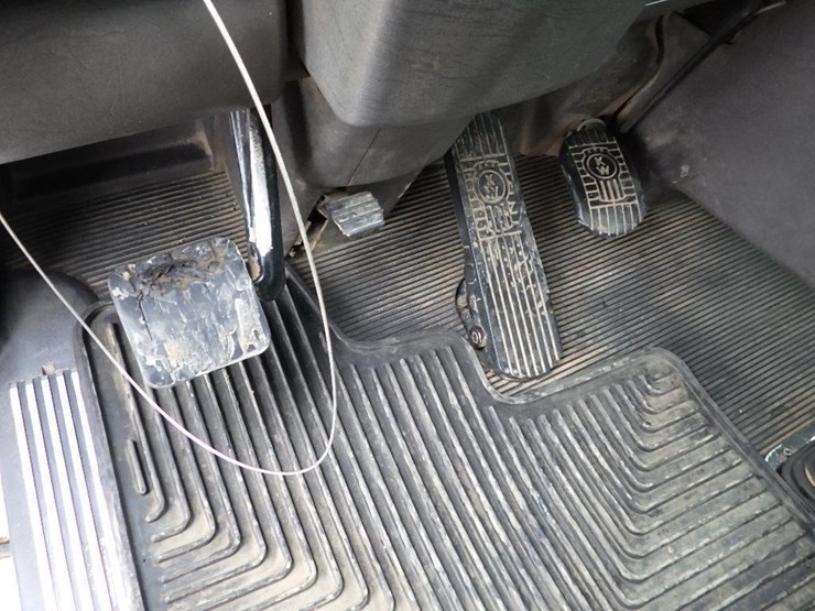 2008-kenworth-t800-image-68