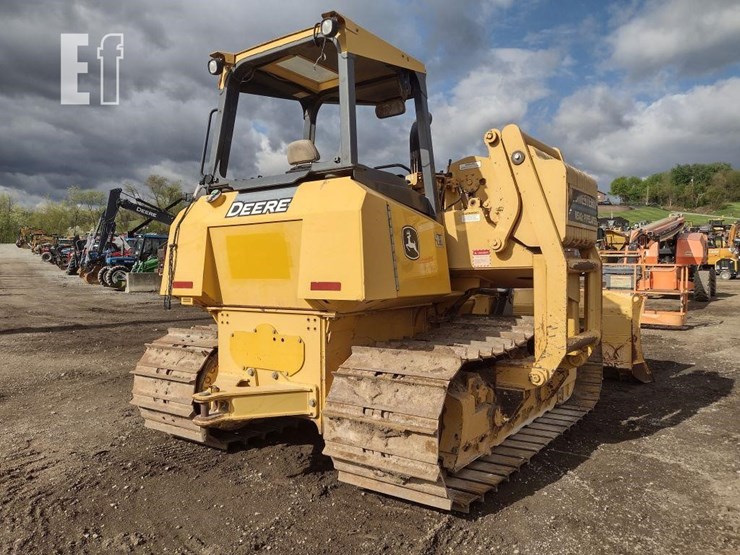 2013-deere-700k-lgp-image-52