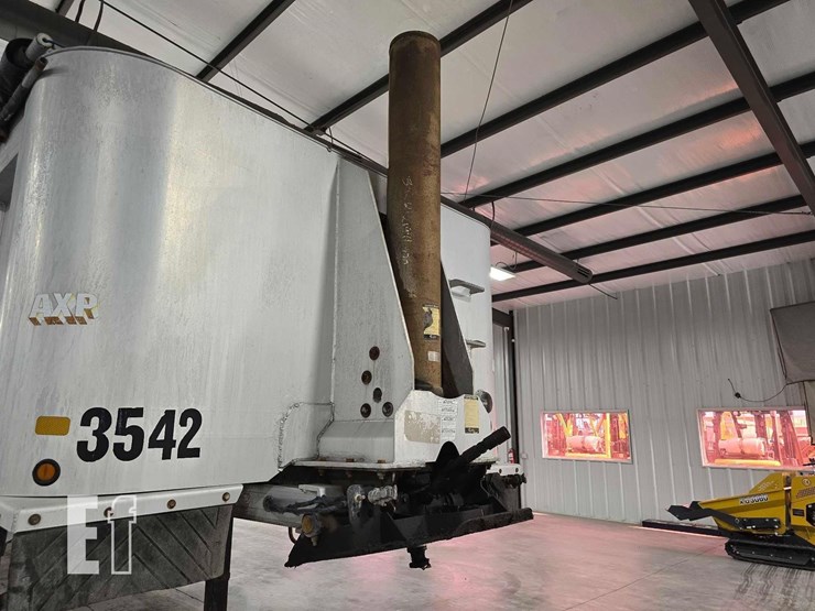 2009-clement-end-dump-image-11