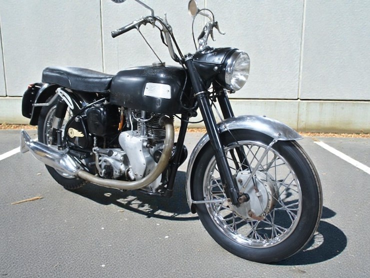 1966-velocette-venom-motorcycle-image-2