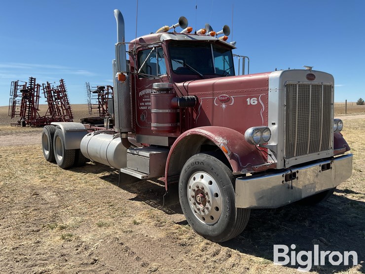 1987-peterbilt-359-image-3
