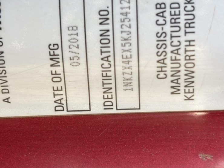 2019-kenworth-t880-image-44