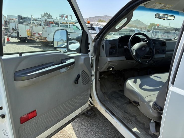 2005-ford-f250-image-11