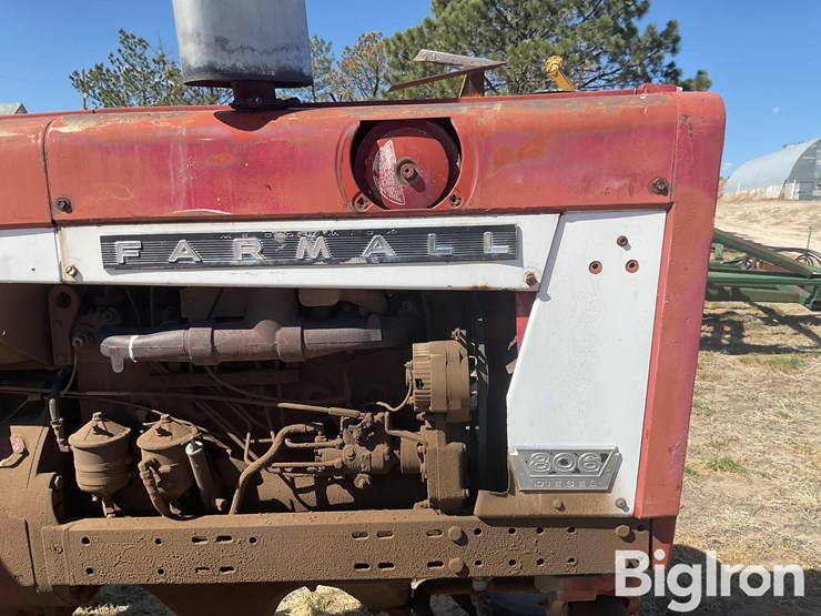 1966-international-806-image-18