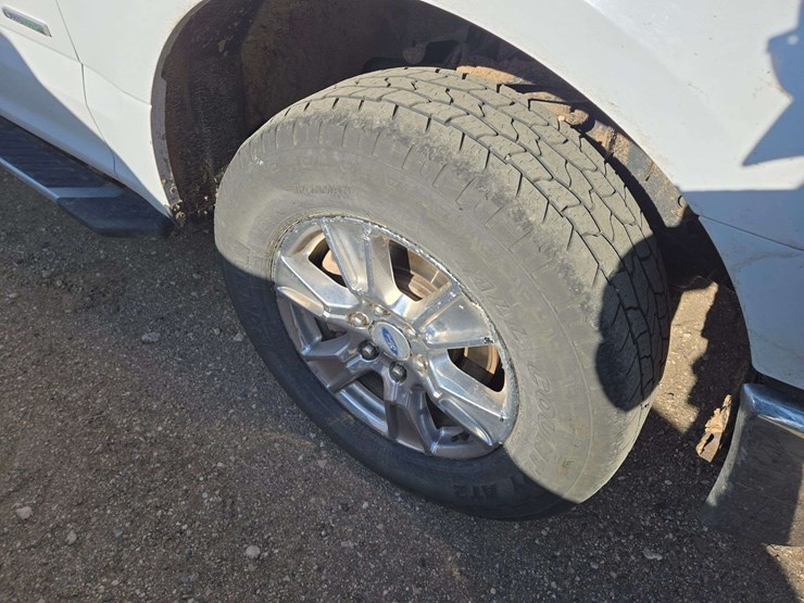 2016-ford-f150-xl-image-7