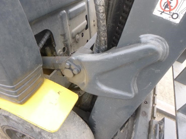 komatsu-fg25st-16-image-11