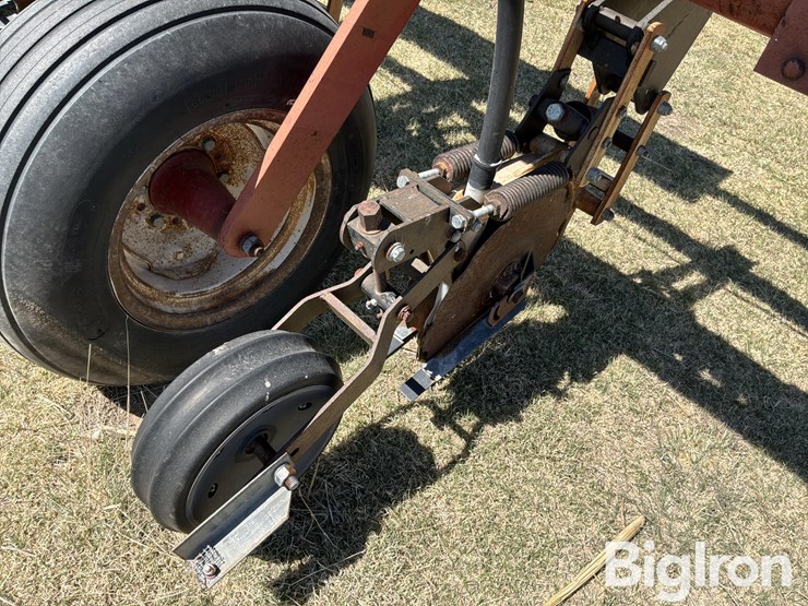 international-400-image-19