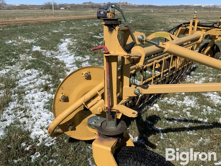 2009-vermeer-r2300-image-17