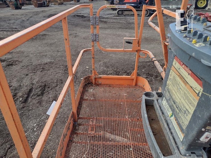 2008-jlg-860sj-image-10