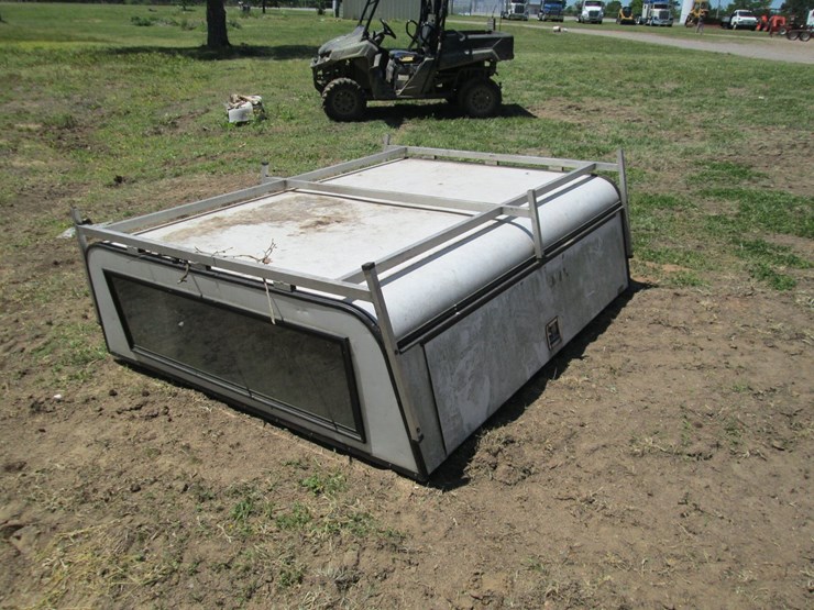 #36727-•-are-82"x72"-camper-shell-image-3