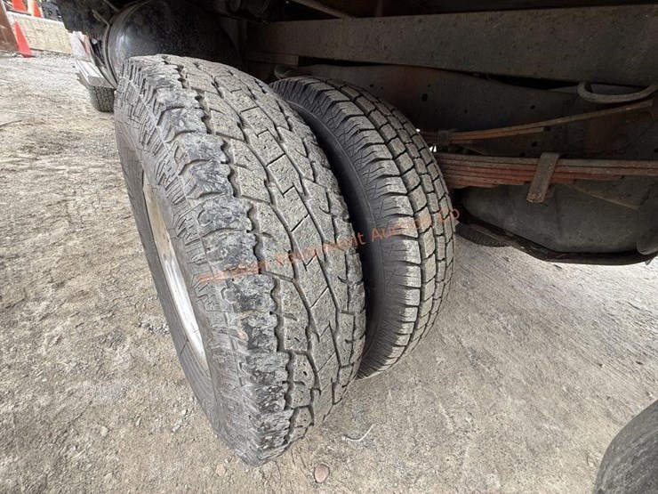 1991-ford-f350-xlt-lariat-image-31