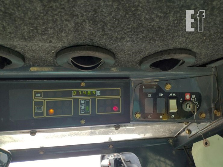 2001-new-holland-ls170-image-7