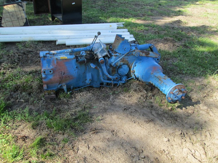 #46194-•-ford-rear-end-&-transmission-image-2
