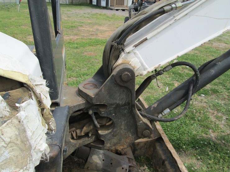 2016-bobcat-e35-image-17