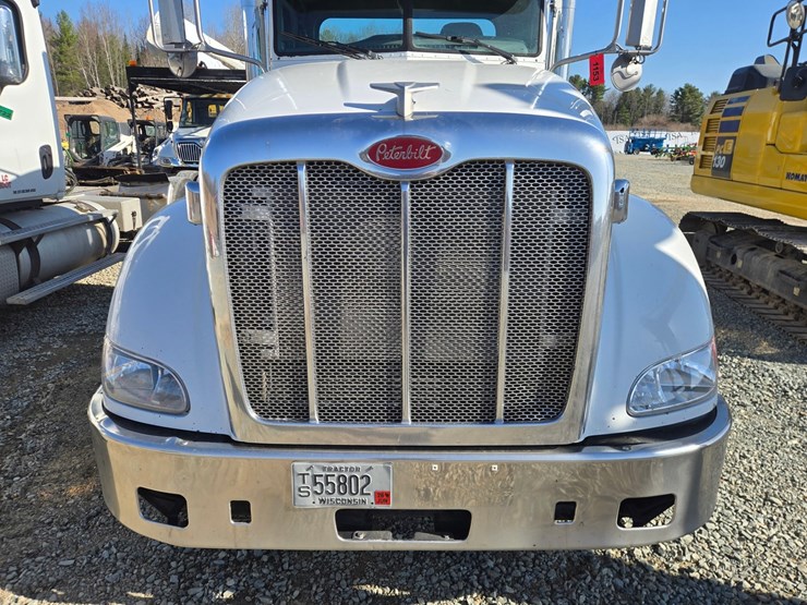 2013-peterbilt-386-image-11