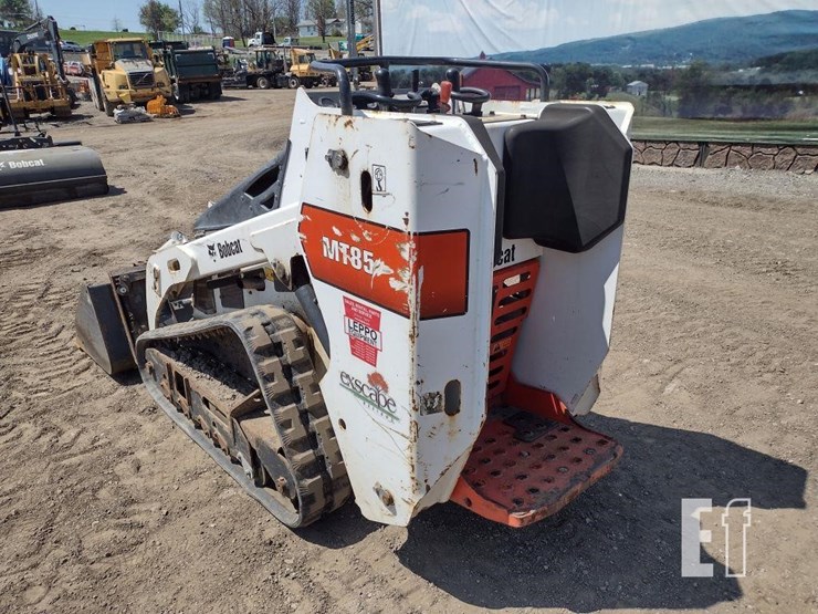 2020-bobcat-mt85-image-31