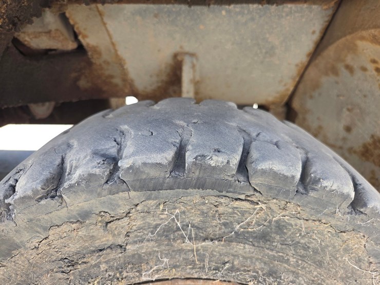 komatsu-fg25t-11-image-52