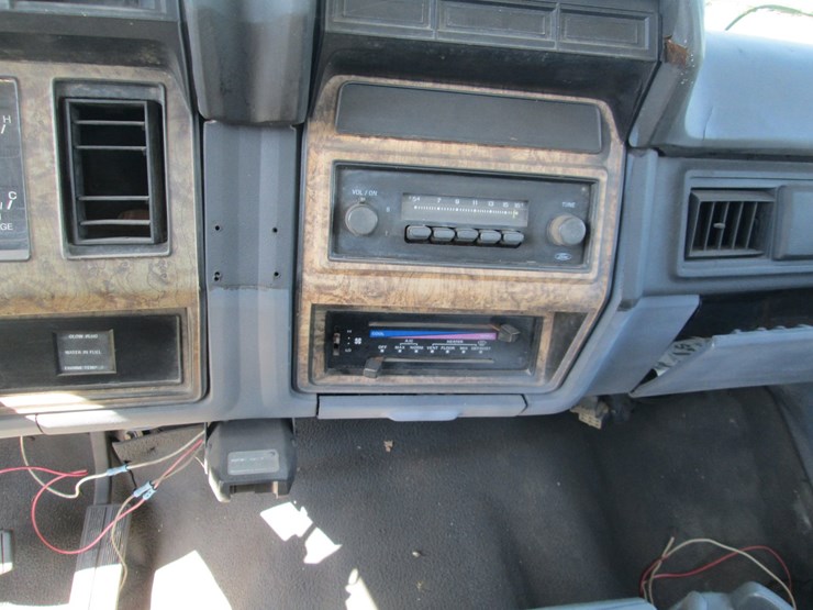 1986-ford-f350-image-25