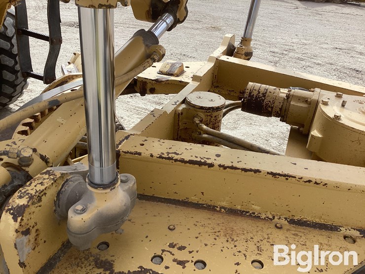 1994-caterpillar-140g-vhp-image-19