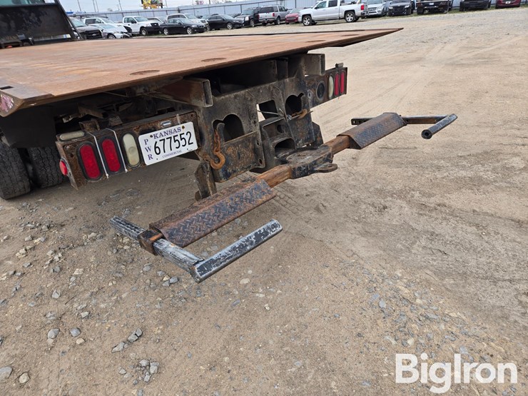 2005-ford-f650-xl-image-18