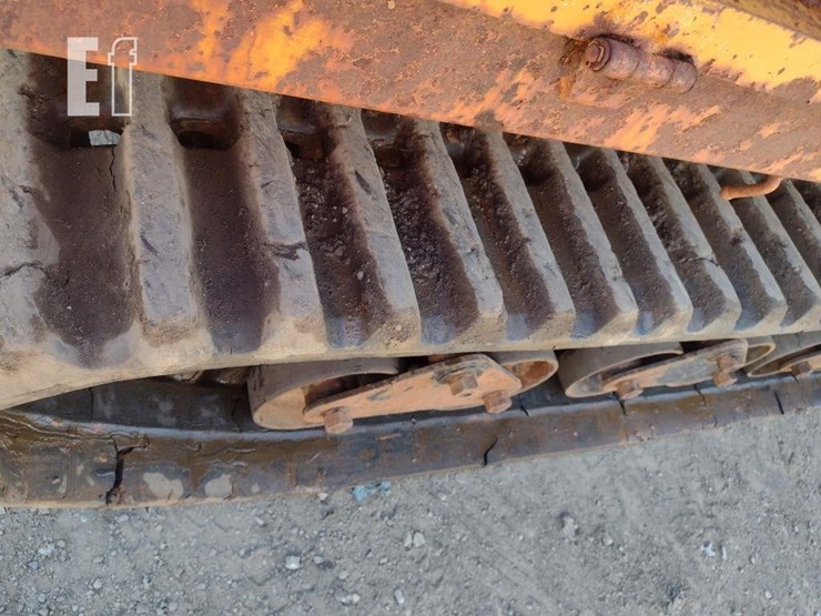 2012-morooka-mst600vd-image-24