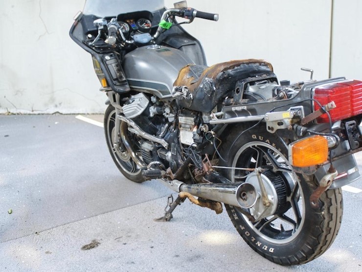 1983-honda-gl650-silver-wing-motorcycle-image-6