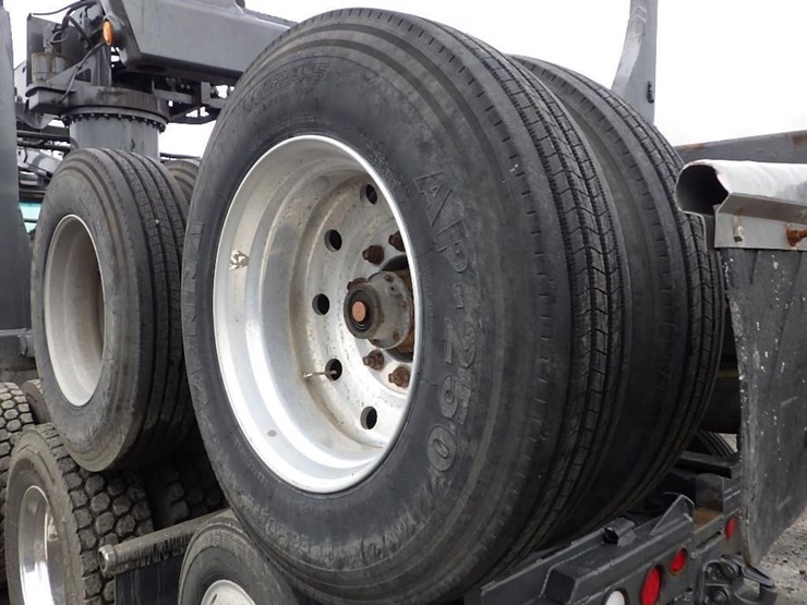 2019-kenworth-t880-image-26