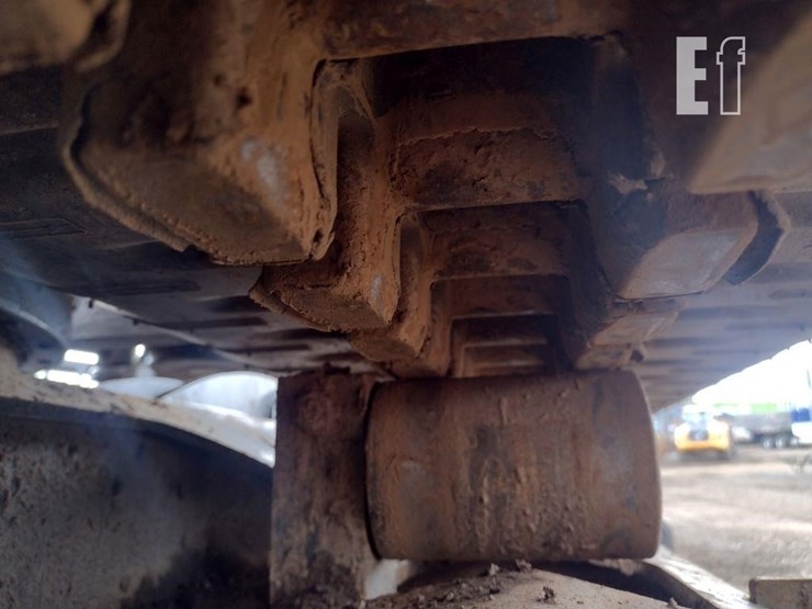 2020-bobcat-e85-image-32