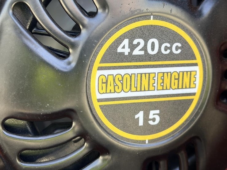 2026-zjg-zj-380-skid-steer-loader-image-9