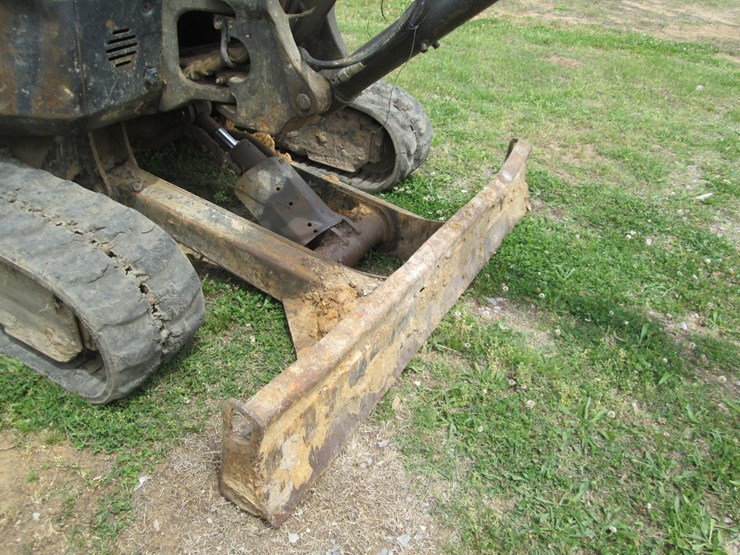 2016-bobcat-e35-image-20