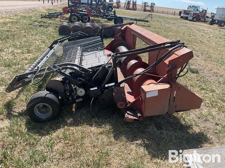 international-810-13-image-8