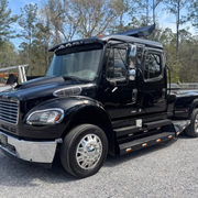 2008 FREIGHTLINER M2 106