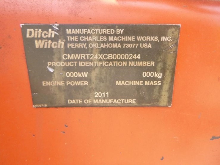 2011-ditch-witch-rt24-image-21