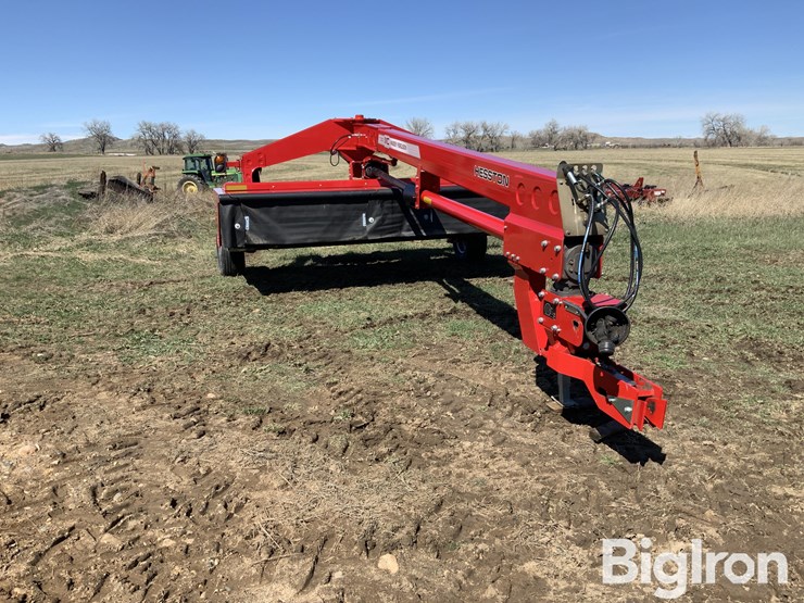 2023-massey-ferguson-1393-image-3